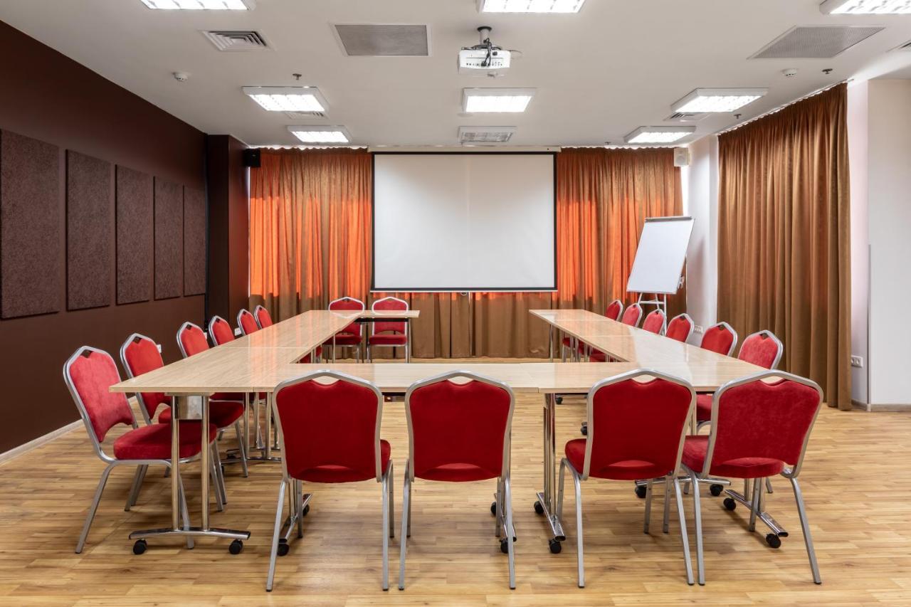 Ramada Encore Kiev Buitenkant foto