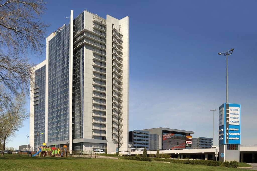 Ramada Encore Kiev Buitenkant foto