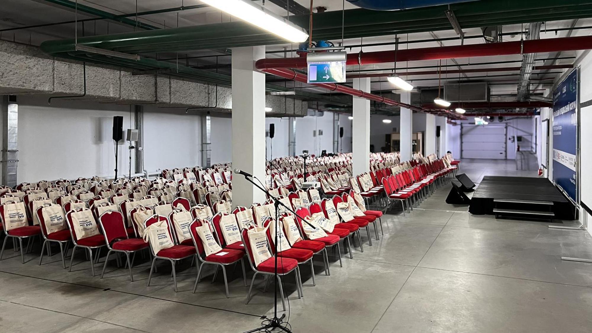 Ramada Encore Kiev Buitenkant foto